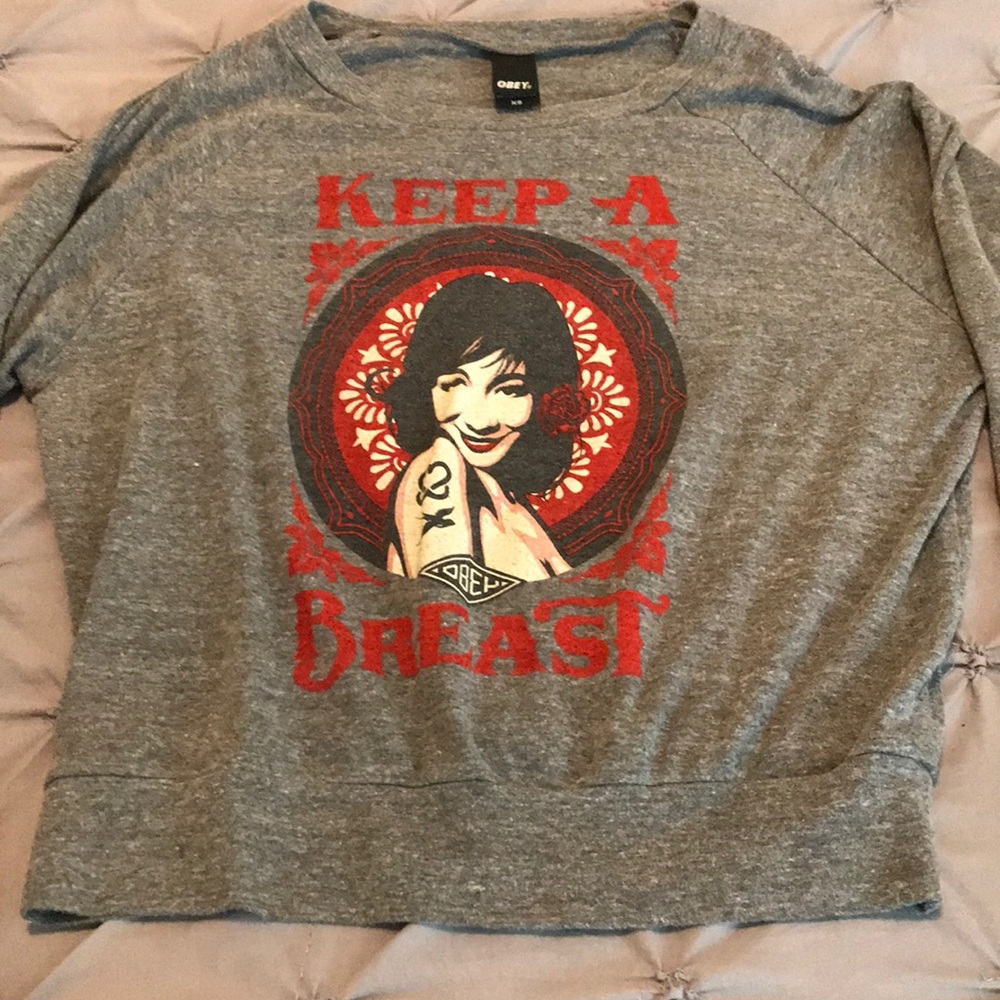 Obey sweater